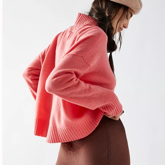 Free People Poppy XS & Sm Coral Geranium Cashmere Oversized Turtleneck Pullover - Picture 5 of 6
